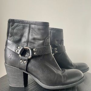 Frye Black Women’s Heeled Harness Booties 9